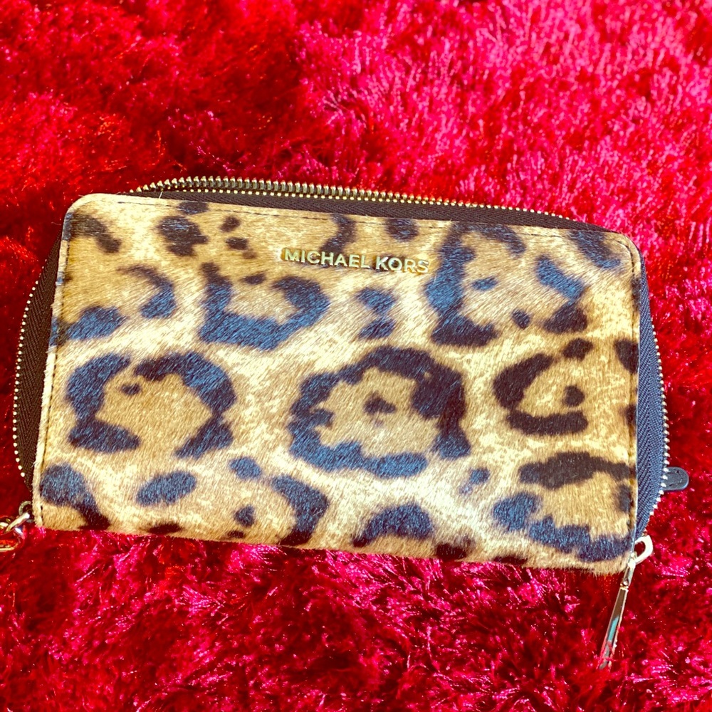 Michael Kors wristlet wallet
